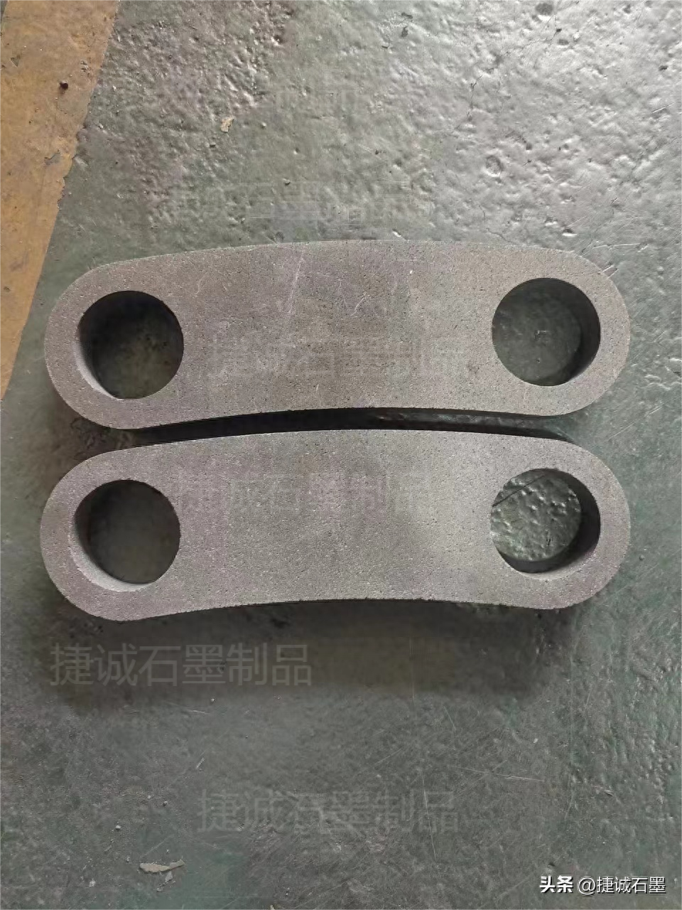 真空淬火炉石墨件真空炉石墨连接片的机械连接方法是什么?