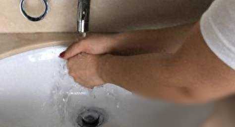 家里“水费”蹭蹭涨？学会“这3个”方法，每月轻松省下一半的水
