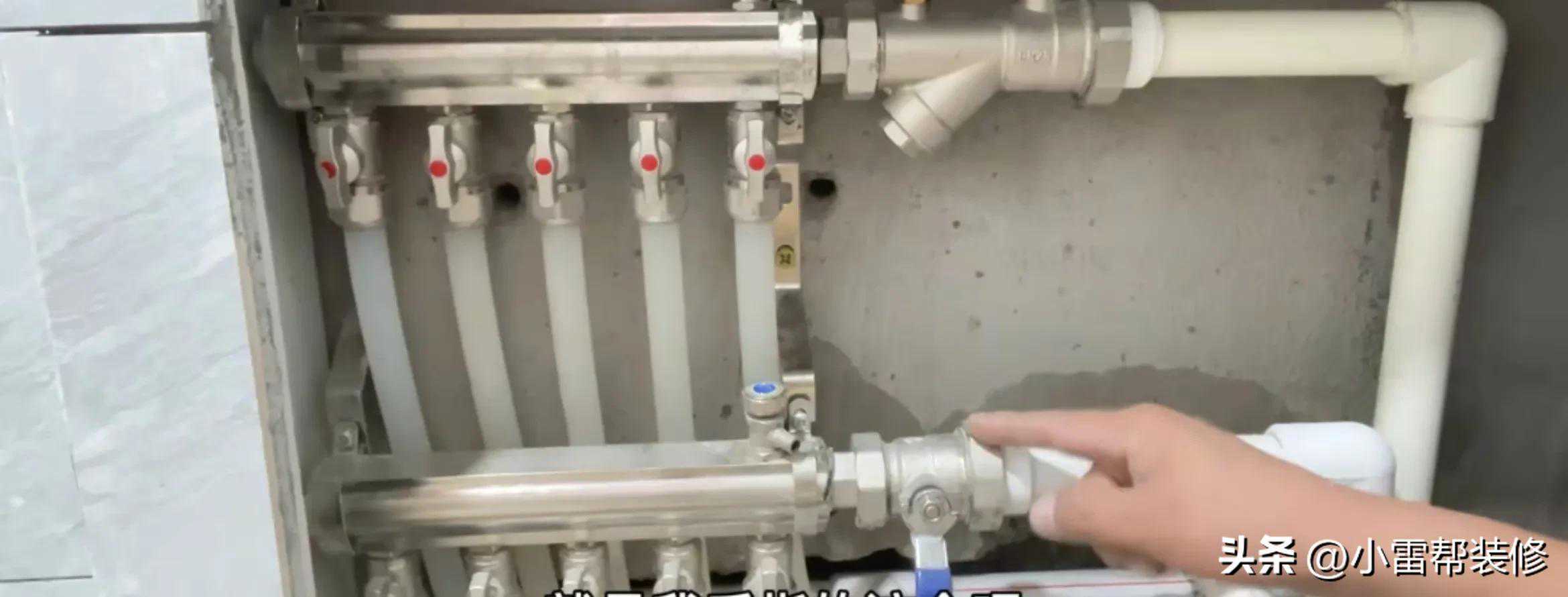 供暖后地热不热怎么办？好多人都做错了，师傅手把手教你正确做法