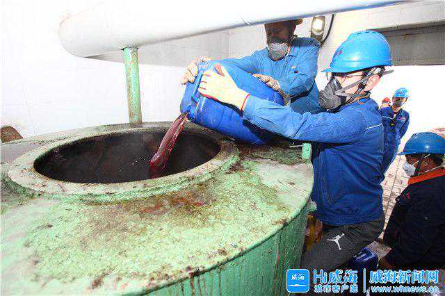 在家闻到浓烈的大蒜臭味？快拨供暖热线5196000